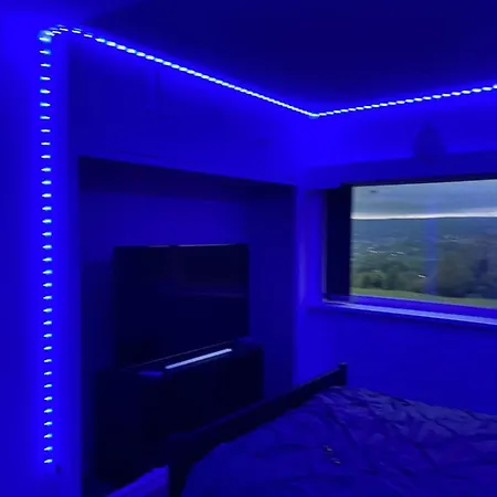 Holiday home Sapphire Stunning 2-bed House In Bradford
