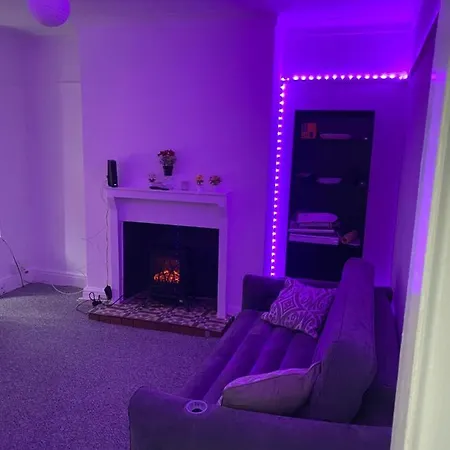 Sapphire Stunning 2-bed House In Bradford * Bradford (West Yorkshire)