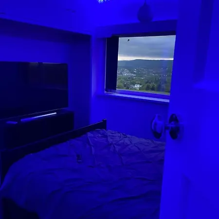Holiday home Sapphire Stunning 2-bed House In Bradford *