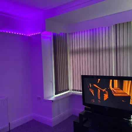 Sapphire Stunning 2-bed House In Bradford *